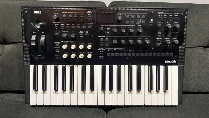 Sintetizador Korg wavestate 