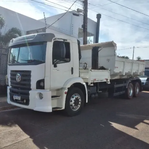 VW 24.280 CAÇAMBA DE 10M³ E MUNCK MARKSELL MKS BABY 1T
