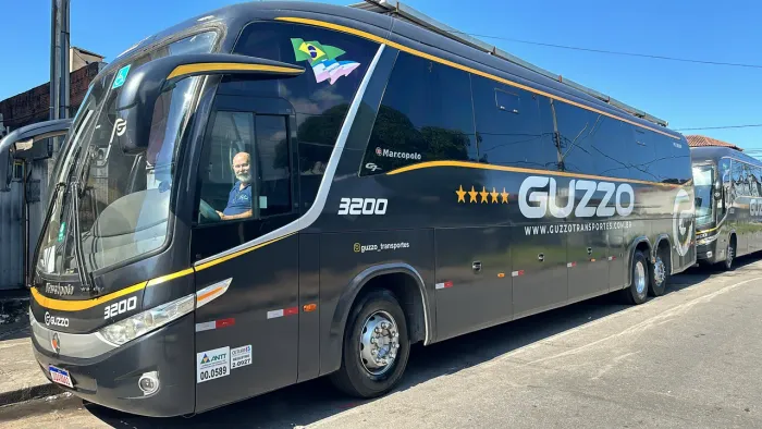 Ônibus semi leito 42 lug 