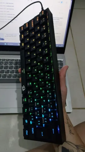 Teclado Mecânico Redragon Fizz RGB - Zero (Nunca Usado)