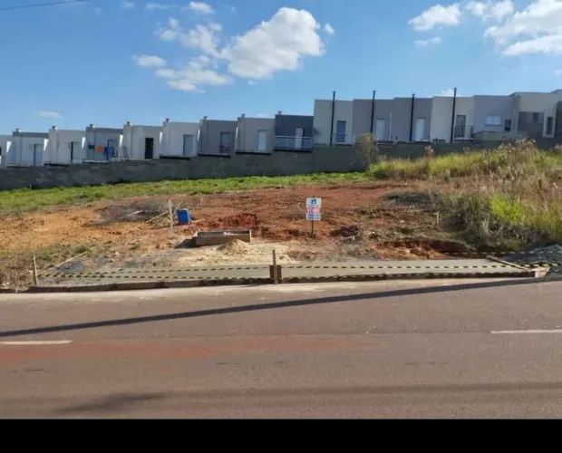 Terreno em Avenida com Forte Potencial Comercial/Residencial no Le Parc 