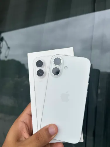 iPhone 16