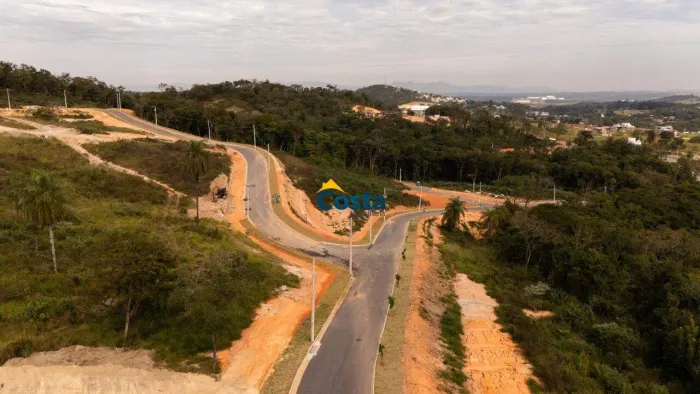 LOTE 800m COM FUNDOS PARA ÁREA PRESERVADA, NO CONDOMÍNIO RESEVA DA MATA, COM OPÇÃO DE DE F