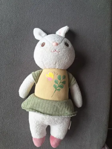 Coelha de vestido