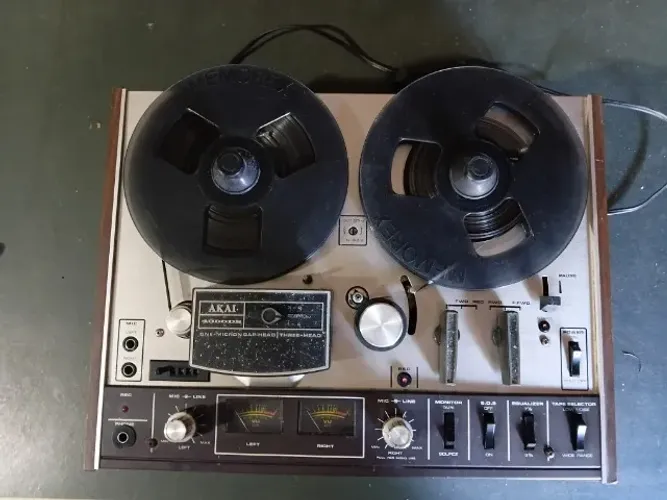 Gravador de Rolo Akai 4000 DS