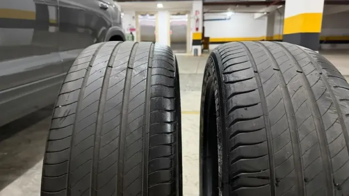Par de Pneus Michelin Primacy 4 | 215/55R18 | Meia Vida