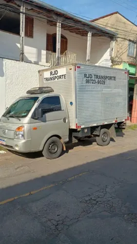 Faço carreto transporte mudanças 