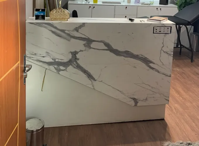 Balcão de recepção 