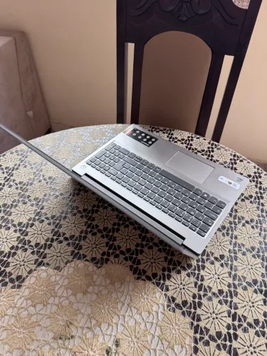 Notebook Lenovo Ideapad 3i (Intel Core i5, 8GB RAM, 256GB SSD) - Excelente Estado!