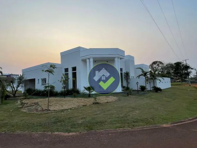Totalmente mobiliada =- Casa com 5 dormitórios à venda, 231 m² por R$ 2.100.000 - Arandu -