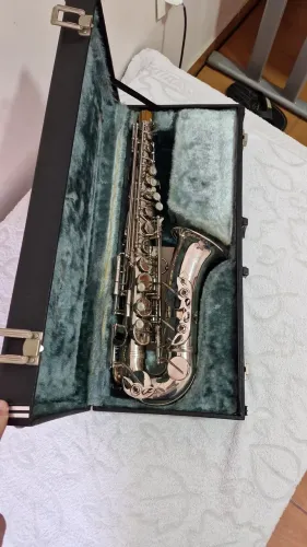 Saxofone alto venda, marca Master Weril
