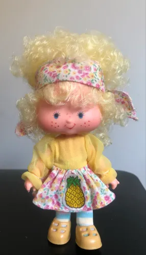 Boneca moranguinho abacaxi