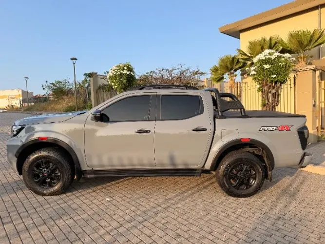 Nissan Frontier Pro4x CD 4X4 2.3 Bi-TB Die. AUT 2023