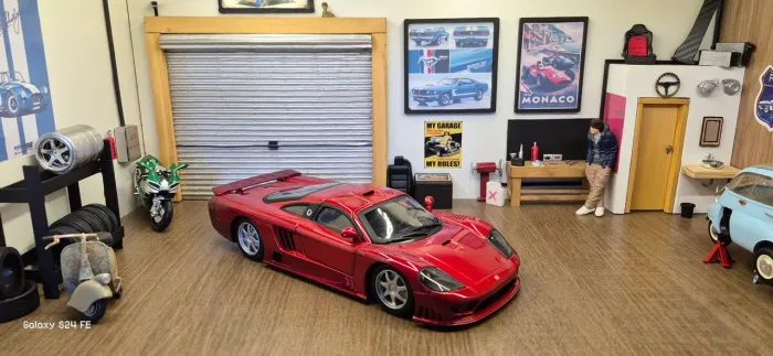 Miniatura 1:18 Saleen S7 Hotwheels