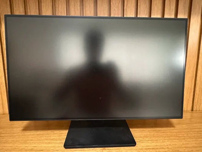 Monitor Pichau Perseus Pro 27? QHD 75Hz - Excelente Estado