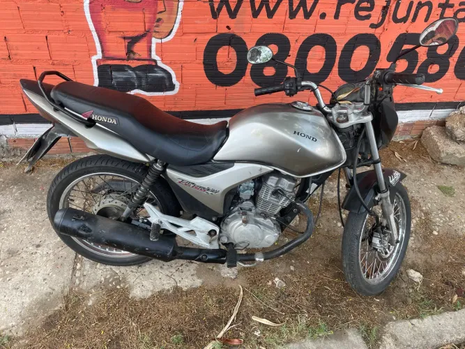 Titan 150