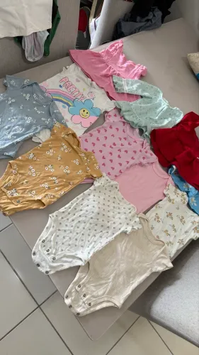 Lote roupinhas e sapatinhos de bebê 3 meses