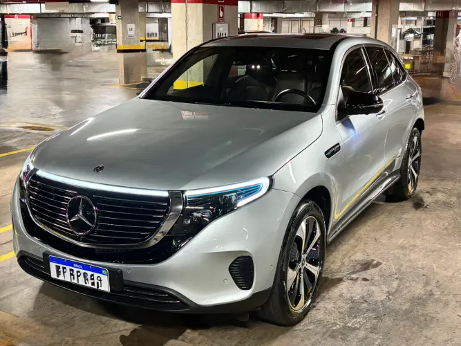 Mercedes-Benz EQC 400 4matic 408cv (elétrico) 2020