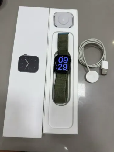 Apple Watch Series 7 Nike