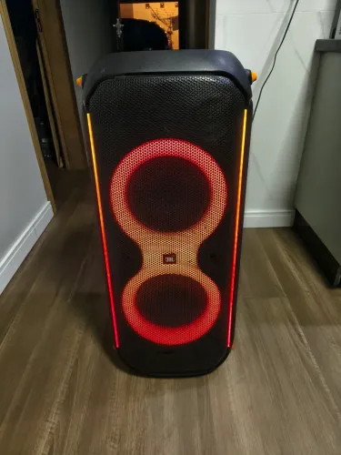 Caixa JBL Partybox 710