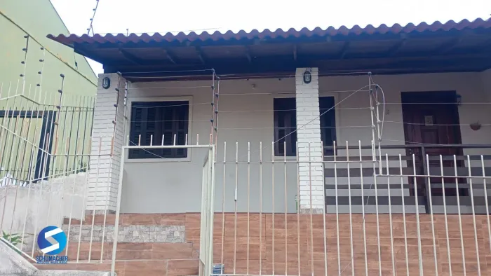 Excelente Oportunidade!! Casa no Jardim Carvalho com 4d (1 suite), 2 banheiros e garagem!!