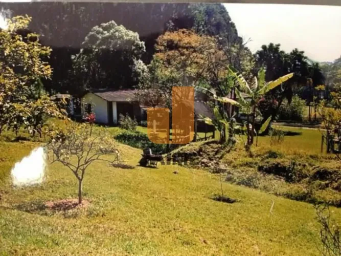 Rural 3 dorms na Rodovia Fernão Dias, Parque Fernão Dias