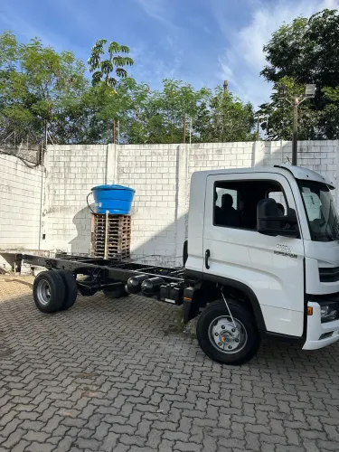 Caminhão Volks 11-180 único dono melhor da internet 