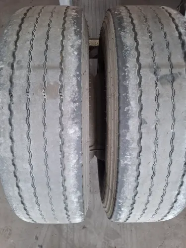 Pneus 275 80r22 5