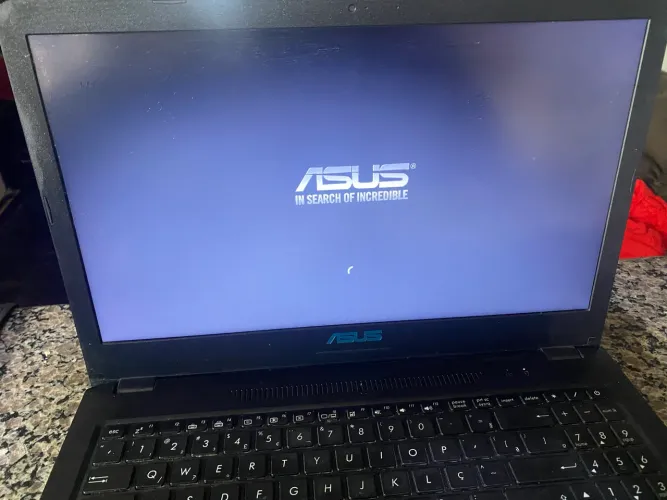 ASUS VivoBook X570DD GTX 1050 (Série M570D)