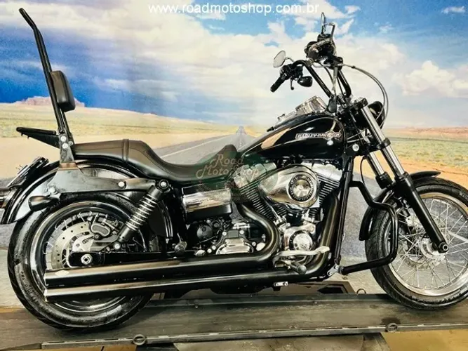 HARLEY DAVIDSON FXDC-DYNA PRETA -2011-51.083Km