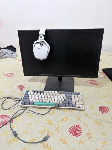 Teclado, Monitor e Headset