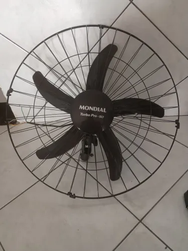 Ventilador Mondial turbo de parede. Para quem sabe consertar.