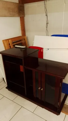 Rack para TV antigo
