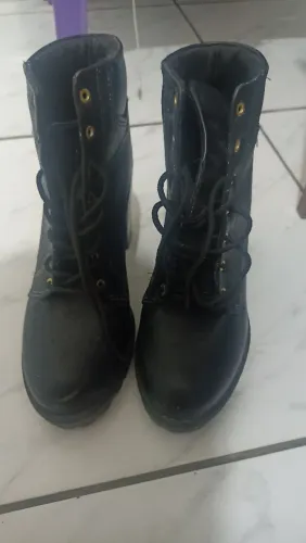 BOTA DE SALTO PRETA FEMININA MOLECA
