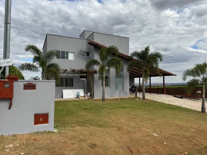 Sobrando em Santo Antônio de Goiás