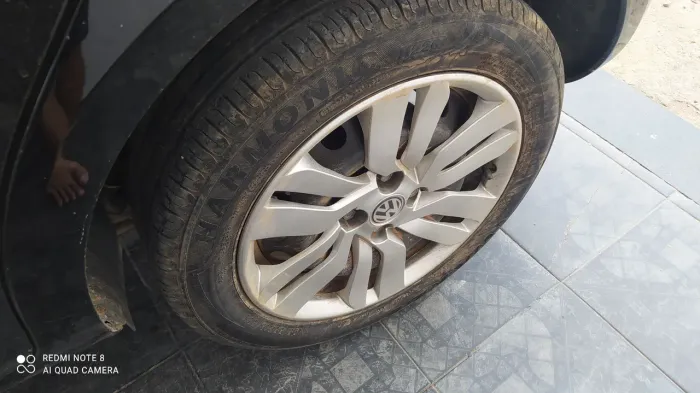 Vendo Ou troco roda 15 por 14