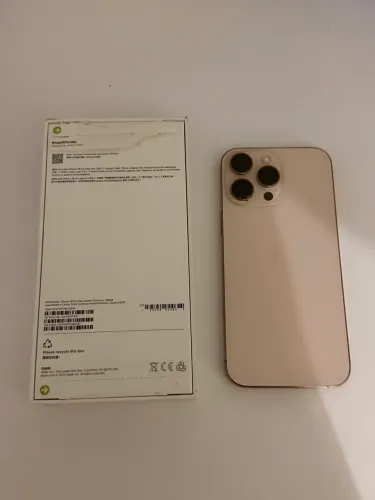 iPhone 16 Pro Max