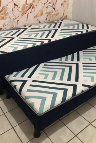Cama box solteiro com auxiliar nova lacrada. Entrega grátis