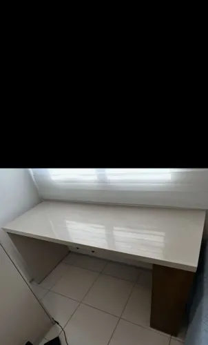 Escrivaninha Jacaúna em Madeira 