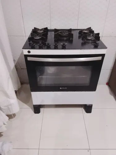 Fogão de 5 bocas usado, funcionando 2 bocas apenas