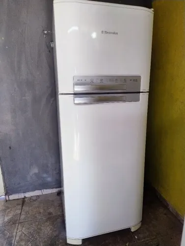 Geladeira Eletrolux Frost Free