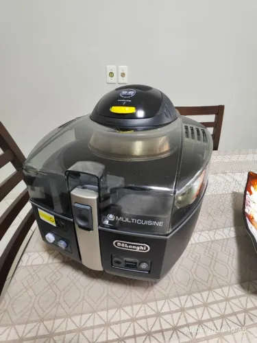 Panela elétrica com função Air Fryer