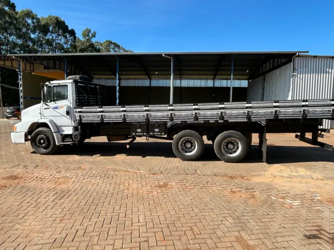 Mercedes benz 1620