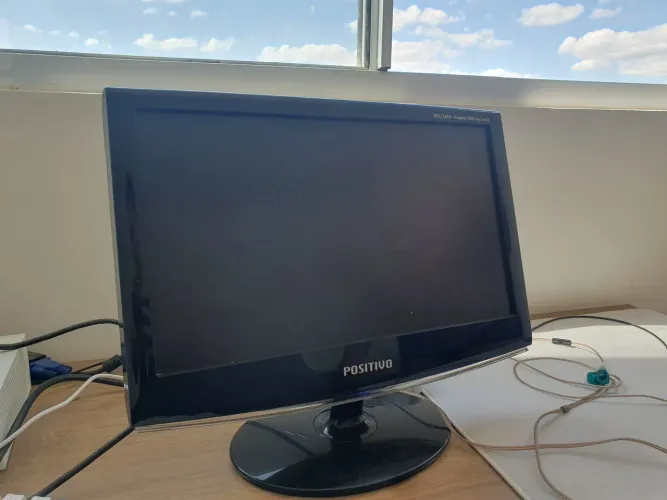 Monitor positivo