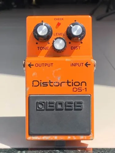 Pedal semi novo BOSS Distortion DS-1