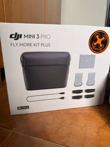 Kit DJI Mini 3 Pro + DJI RC + 2 Baterias Plus + Hub