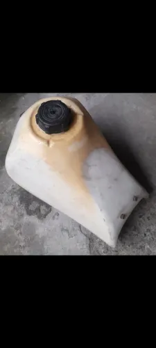 Tanque de plástico para motos 