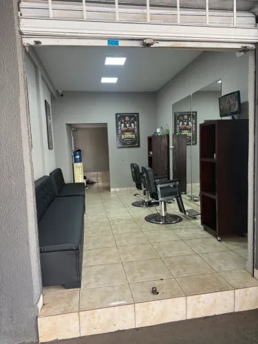 Barbearia à venda 20.000