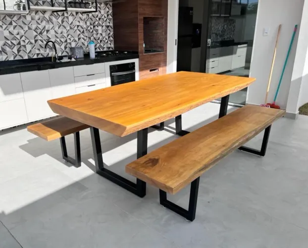 Mesa rústica 