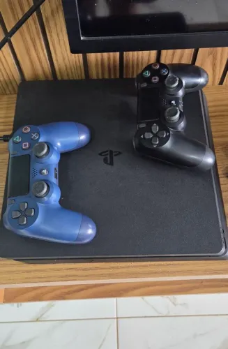 Ps4 Slim 1 tera